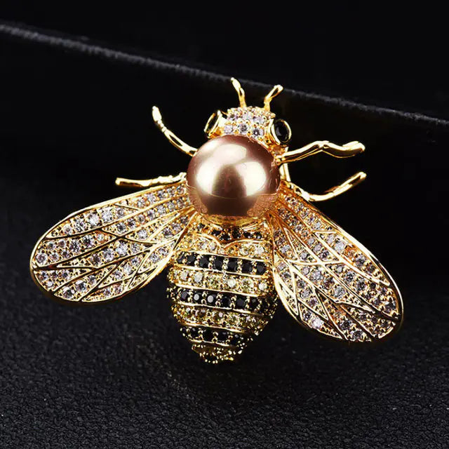 Vintage 3D Pearl Bee Brooch in Unique Style