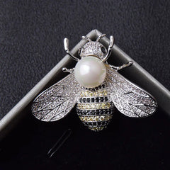 Vintage 3D Pearl Bee Brooch in Unique Style