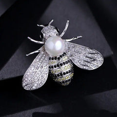 Vintage 3D Pearl Bee Brooch in Unique Style