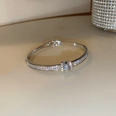2024 New Luxury Diamond-Studded Bracelet Design