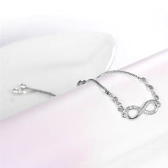 Adjustable 8-Shape Fashion Crystal Bracelet for Women
