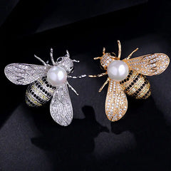 Vintage 3D Pearl Bee Brooch in Unique Style