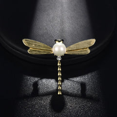Elegant Gold Dragonfly Pearl Brooch for Fashion Style
